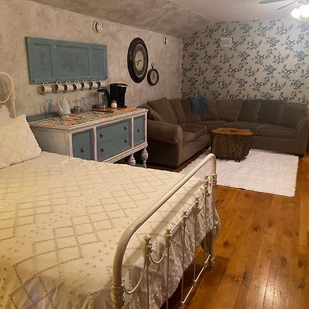 Bed And Breakfast Suite At The Wooded Retreat Pine City Eksteriør billede