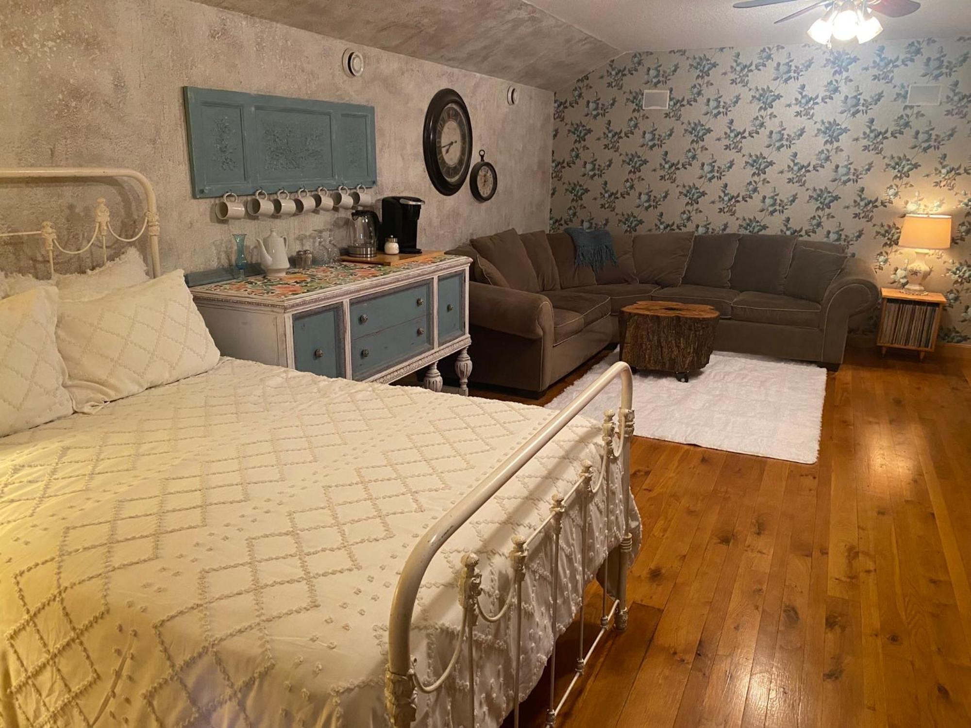Bed And Breakfast Suite At The Wooded Retreat Pine City Eksteriør billede