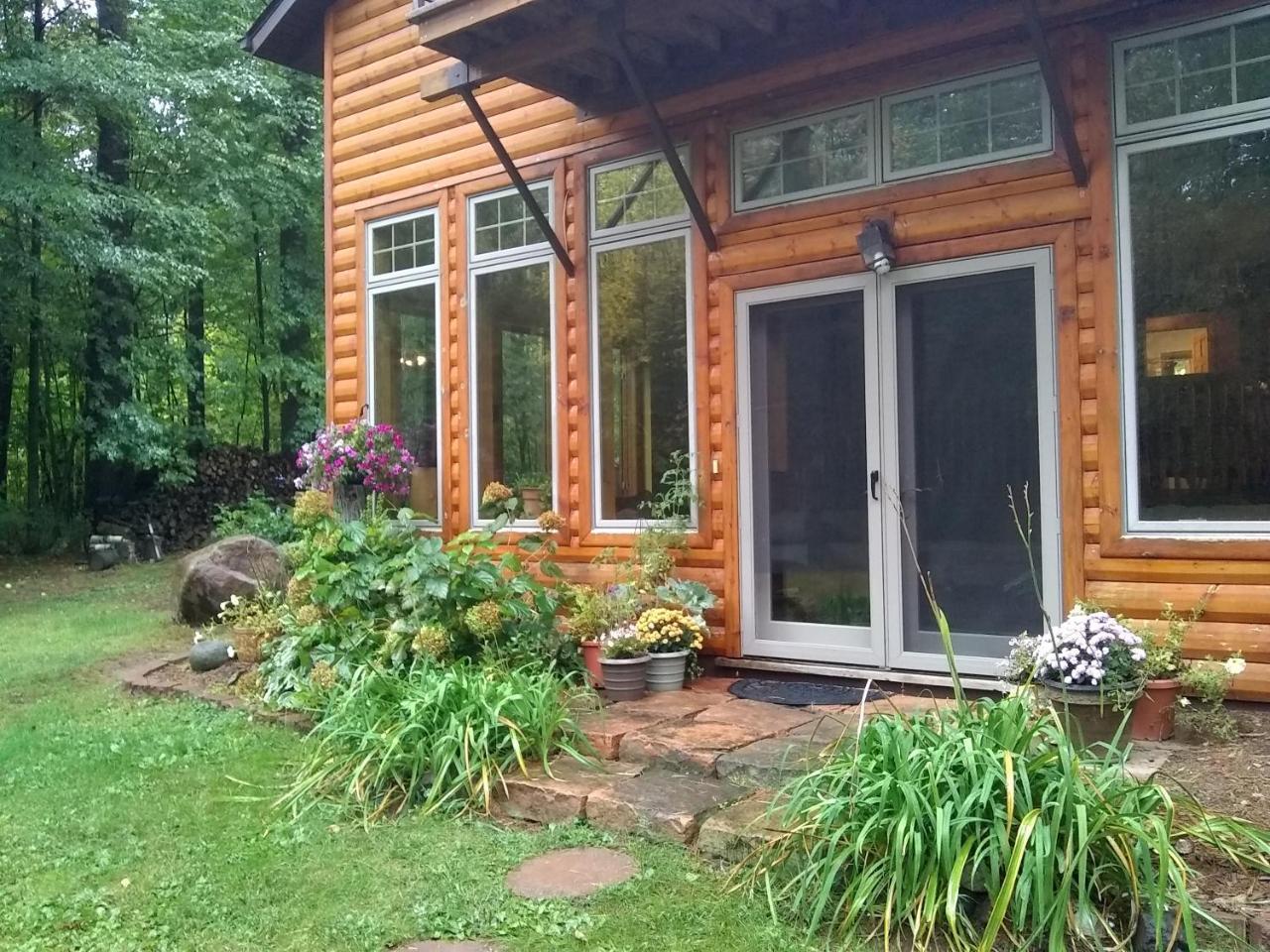 Bed And Breakfast Suite At The Wooded Retreat Pine City Eksteriør billede