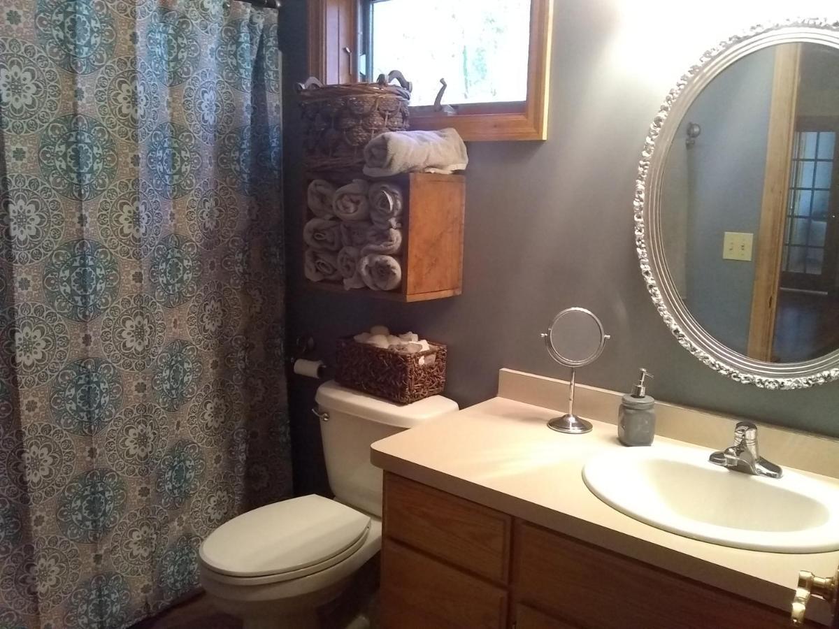 Bed And Breakfast Suite At The Wooded Retreat Pine City Værelse billede