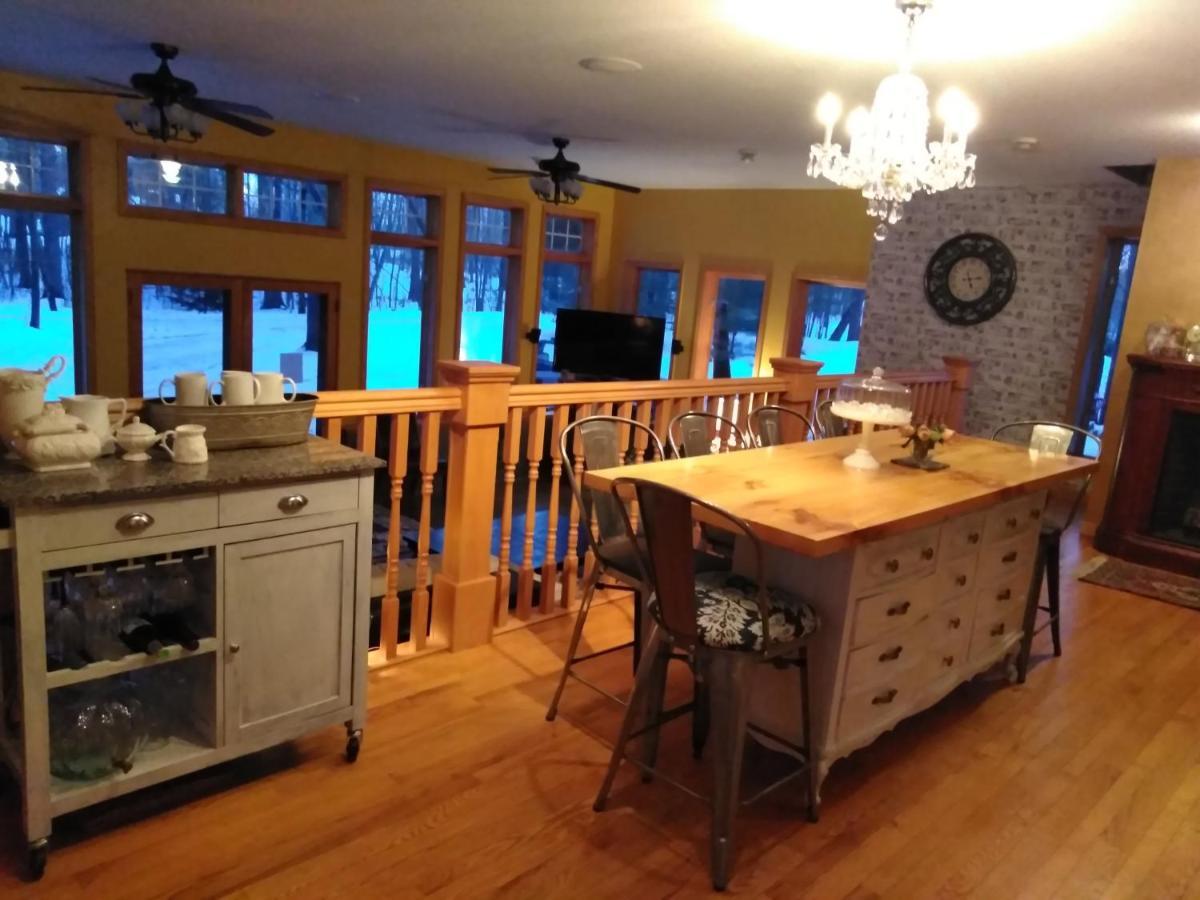 Bed And Breakfast Suite At The Wooded Retreat Pine City Værelse billede